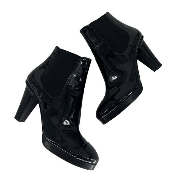 Chanel 2022 Patent Leather Chelsea Boots - Picture 7 of 16